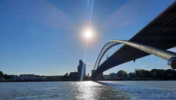 Kurierdienst-Impression (Dreiländer-Brücke Weil am Rhein)